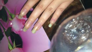 LaLaLaura aka lauras_kingdom - 10-12-2020 OnlyFans Video - Nail_Art_Kays Claw Talk Test video LaLaLaura fetish-6