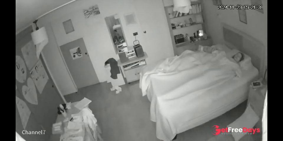 [Sleeping.Porn] Bedroom hidden tape - neighbor spying on her during her sleep