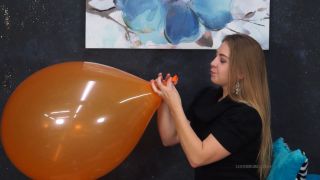 Custom Fetish - Julie Blow Pops Students Balloons - Fetish-9