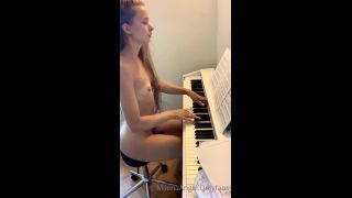 Milena Angel () Milenaangel - if you love me and good piano music then swipe to listen how i play piano i think 03-08-2020-1