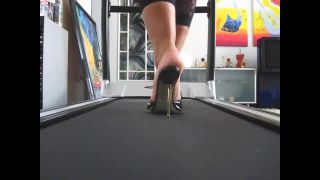 barbara - 2008-10-18 In the Treadmill [foot fetish]-7