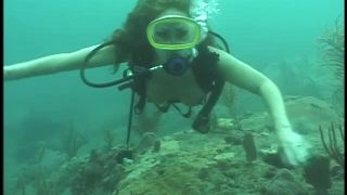 SexUnderwater e0017 Scuba Dears   Reef 3 (mp4)-6