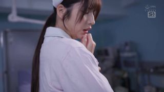 SONE-917 真面目だった美人ナースは深夜に患者から尻を揉まれ遂には秘部まで手が伸び、最初は拒んでいたのに声を押し殺しながらイカされ痴●にどハマりしていった。痴●病棟 七ツ森りり-2