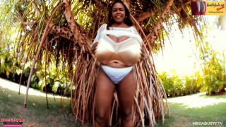 [MagaMagic] Miosotis Claribel Gigantic Titplay at the Pool GoPro Version solo Miosotis Claribel-2