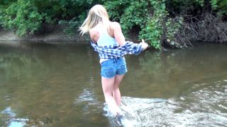 Meet Madden 18 08 29 Wet In Stream XXX 1080p MP4 - LEWD - Xxx-8
