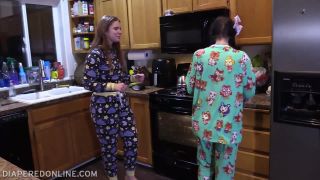 DiaperedonlineBambi Samara Bambi  Samara Baking Cookies-2