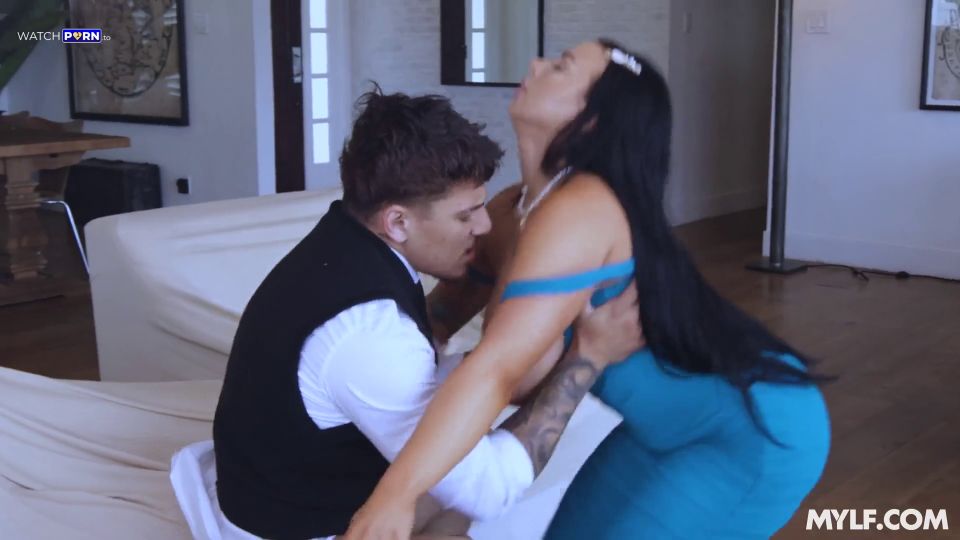 6272 Payton Preslee - The Mermaid Milf With The Mightiest Tit...