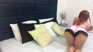 SkinnyOrange - My hot neighbor sends me a video showing her ass-2