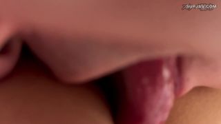 FC2PPV 3081693 【33歳の美人妻】一人取り残され驚く奥さんの身体を旦那の依頼で開発！弄り倒してイカせまくり最後は中出し！【サンプル有】 - FC2PPV-2