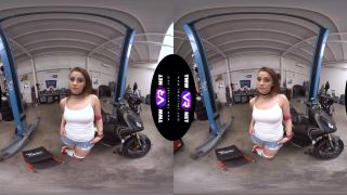 clip 20  reality | Hottie orgasms in the garage – Klaudia Diamond | virtual reality-0