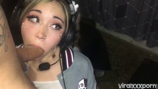Blowjob porn MewSlut Egirl getting fucked while playing league of legends-2