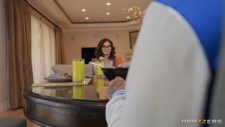 7663 Lexi Luna Leana Lovings - Lunch with The Steps-1