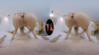 Amelie Stone VR Bliss - Angelic Angel Face UltraHD 8K Sins-7