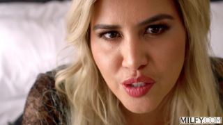 Caitlin Bell - Sexy MILF Catches Contractor Jerking Off 1080p-1