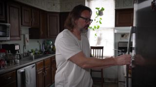   tribbing That Kinky Girl – The Creepening   tribbing-2