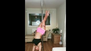 LouLou Petite Louloupetite - pole dancing video building my strength up in my tight lil shorts 23-03-2018-6