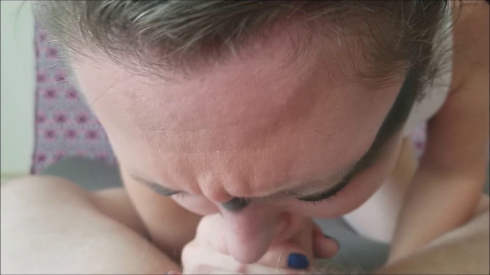 6250 Missnicciquinn - Deepthroatpie - Cum Hungry Teen Deepthr...