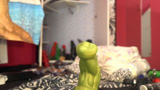 Siswet 19 / Blonde teen huge hulk and other monster toy d...-2