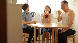 [FHD/SD] HMN-725 妻の連れ子は、2人きりになるとノーパンノーブラで甘えてくるいけない子… 男を知らない純心義娘の求愛だいしゅきホールド性交に沼り中出ししまくった。 東條なつ-3