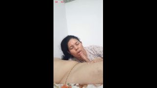 Esposa chupando polla estilo teterito-4