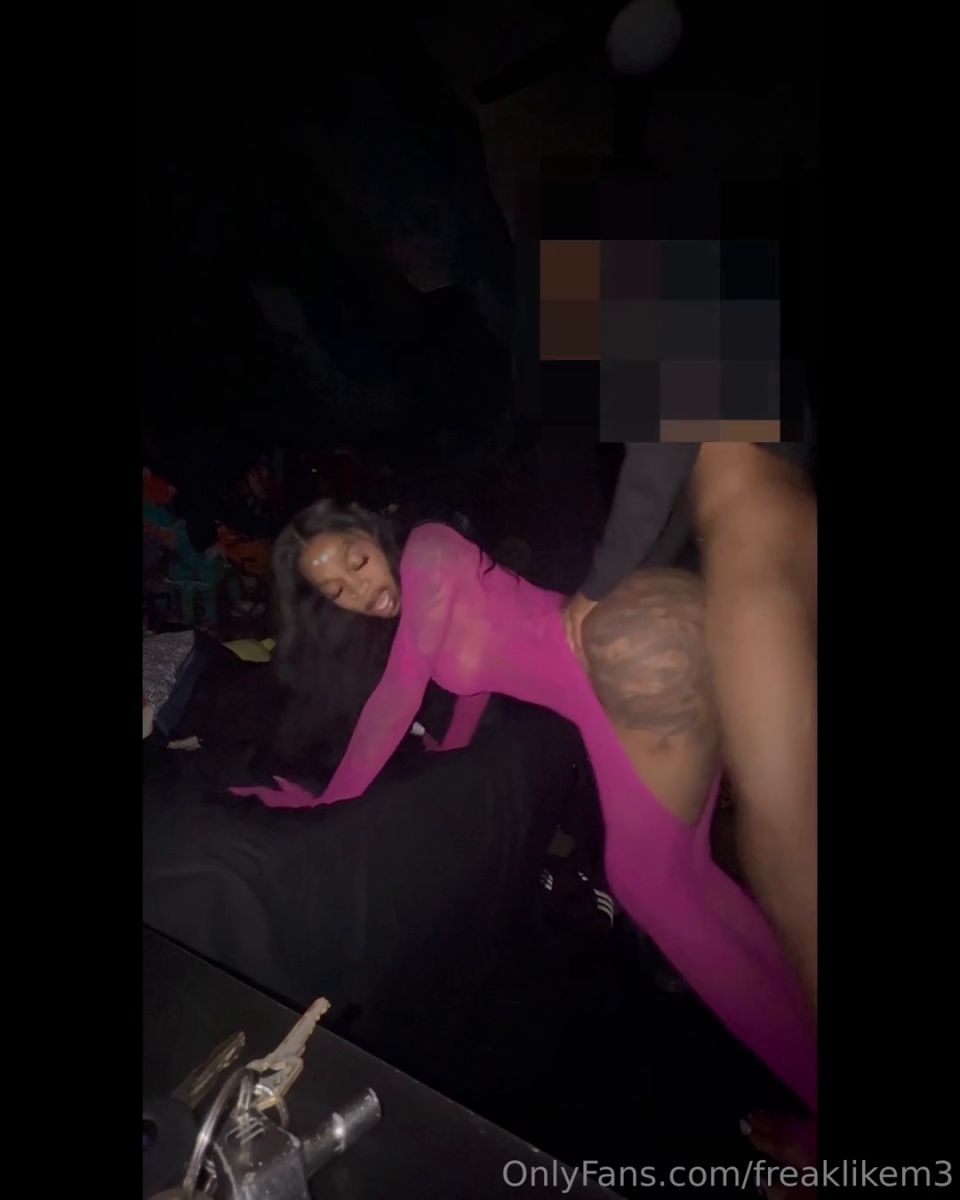 Doggy Scene Freaklikem3 (Shemale porn)