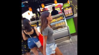 Candid Voyeur 1605-7