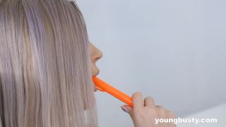126 - Eva Elfie.-1