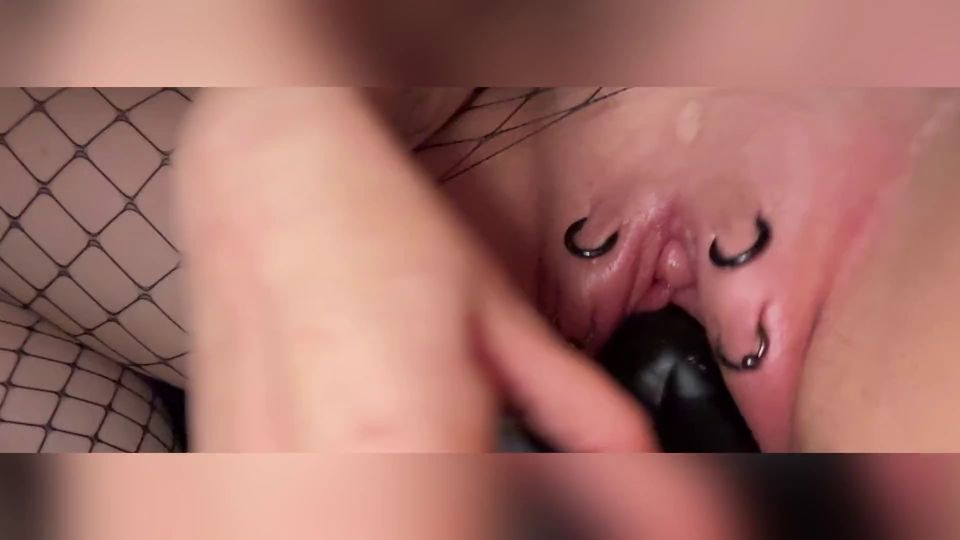 [K2S.CLUB] SklavinS_pervert - Sklavin S Spielt Mit Ihrer Aufgepumpten Fotze Und Fistet Ihren ... - FullHD 1080P