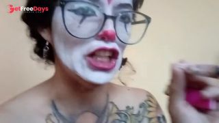 [GetFreeDays.com] La irrisoria CLOWNETTE presentaun fallido Review de plugs Porn Clip April 2023-7