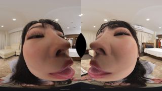 AJVR-228 【VR】興奮するとベロが出ちゃう発情期のメス犬系彼女とヨダレの架け橋たら～りベロキス三昧チ○ポ欲しさにハァハァ舌出しおねだり→常にベロ出しっぱなしでヨダレ垂らしてトロけるイキ顔ガン見対面SEX中出し＆舌上発射ごっくん 森日向子-3