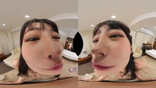 AJVR-228 【VR】興奮するとベロが出ちゃう発情期のメス犬系彼女とヨダレの架け橋たら～りベロキス三昧チ○ポ欲しさにハァハァ舌出しおねだり→常にベロ出しっぱなしでヨダレ垂らしてトロけるイキ顔ガン見対面SEX中出し＆舌上発射ごっくん 森日向子-8