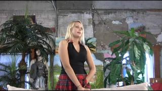 HypnoLust Vanessa 2 reg 640 clip Robot Two 10 min (mp4)-2