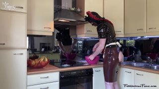 Latex Waffle Maid (part 1) Quick View Porn - New Sex Vide...-8