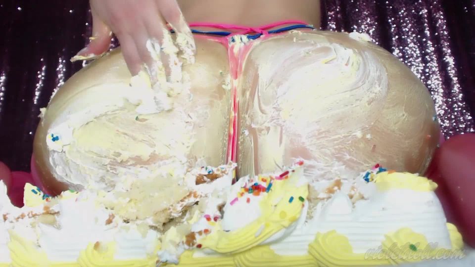 Part 1 Violet Doll - Cake