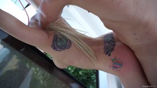 Video Christie Stevens  White Room w/ Christie 1080p FullHD-0