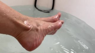 JOI Foot Job in Bubble Bath Foot!-8