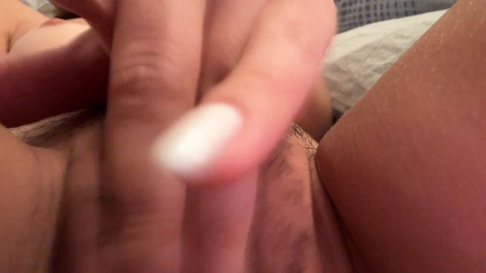 Hairy Pussy Close Up - Alexaholli.