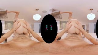 VRHush I Can T Believe I Got Stuck In The Washer! – Chloe Cherry-8