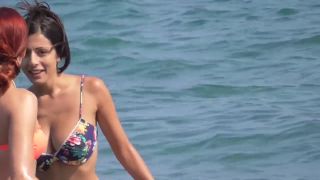 Vor hot teen in bikini(vids)-0