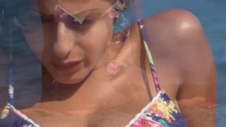 Vor hot teen in bikini(vids)-5