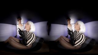 8K VR Darya Jane: Latex & Fleshlight Handjob Fantasy [UltraHD]-7