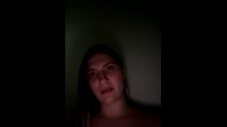 MILF porn Leahgoeswilde LeahGoesWilde Teases Her Perfect Tits in Steamy Video-9