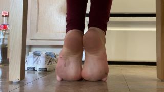 Yourfeetsweetie () - let me tease you with my smelly dirty toes cum clean my dirty feet now 07-02-2021-9