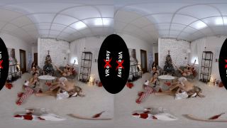 Xmass Special - Cynthia Vellons, Sara Kay, Valentina Sierra, Sanny Luke, Polina Maxim - virtual reality - reality -8