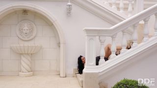 Only blowjob with linda black in busty milf blows him right-9