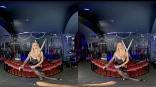 VR. Featuring Miss Suzanna Maxwell A Troublesome Cock The English Mansion (Femdom porn)-9