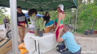Roxie Sinner - Fresh Corn.-2