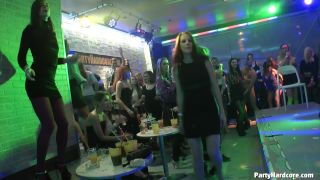 Party Hardcore Gone Crazy Vol. 32 Part 2 - Cam 1-9