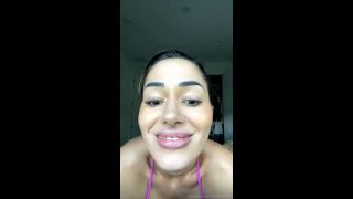 Bruluccas30 Bruluccas30 Dances In Her Sexy Lingerie Cumshot-7