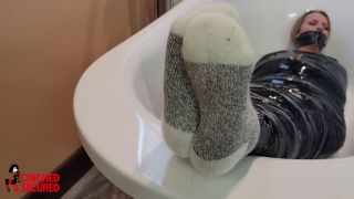 Claire Irons - Alien Drone Tape Mummification - CinchedAn...-7